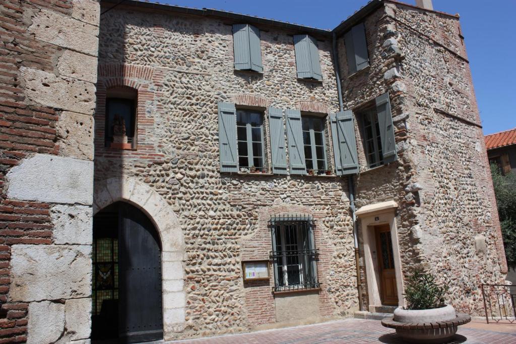 Hotel" La Tour De L'Horloge " Rivesaltes Exteriér fotografie